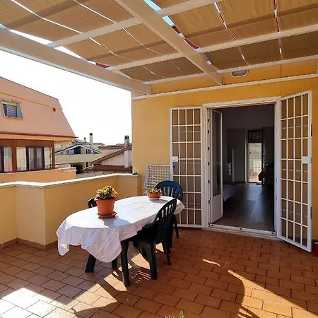 Attico Con Terrazzo Relax * Ladispoli