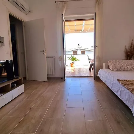 Attico Con Terrazzo Relax Apartment